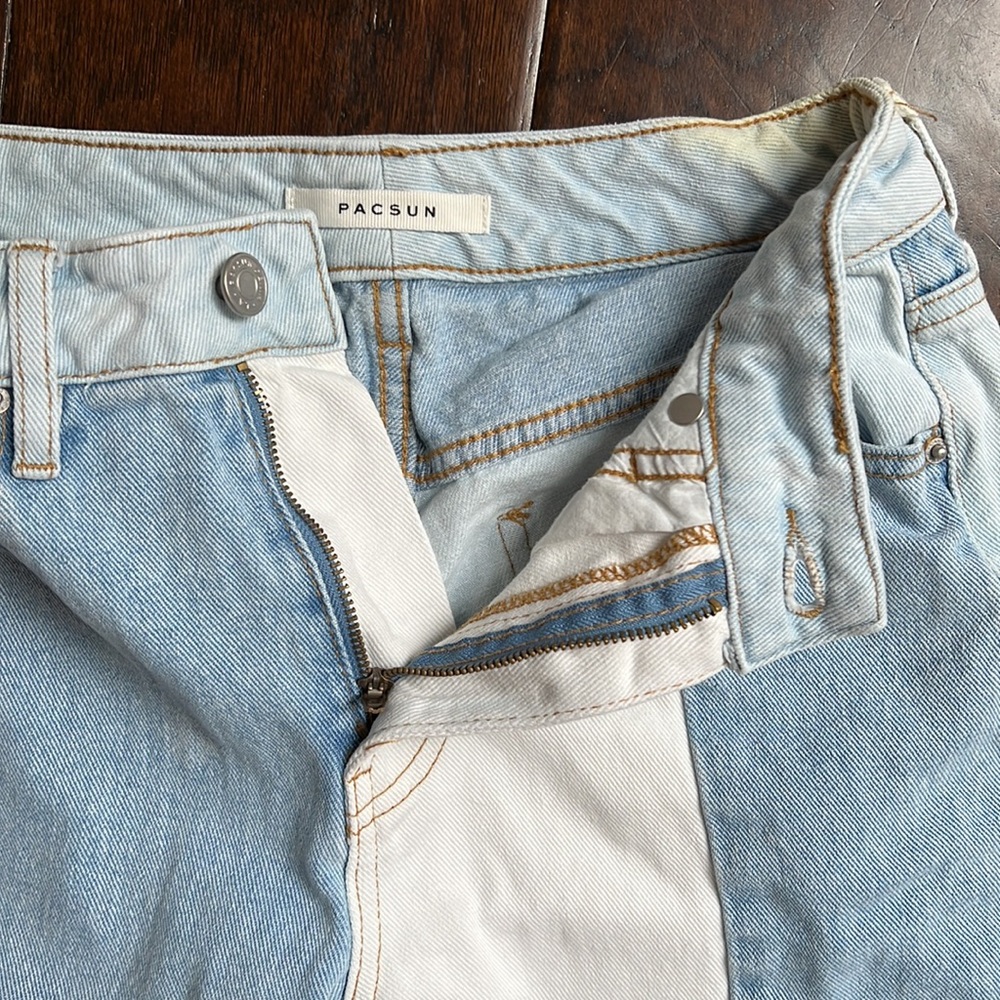 Patch Jeans - image 2